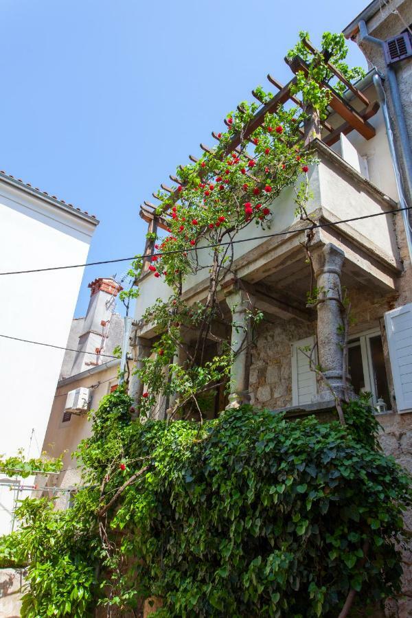 Апартаменти Barbarossa House With Parking Црес Екстер'єр фото